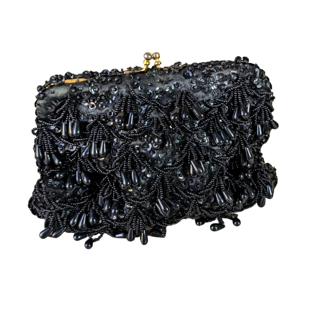 Vintage Richere beaded black clutch handbag hinge closure